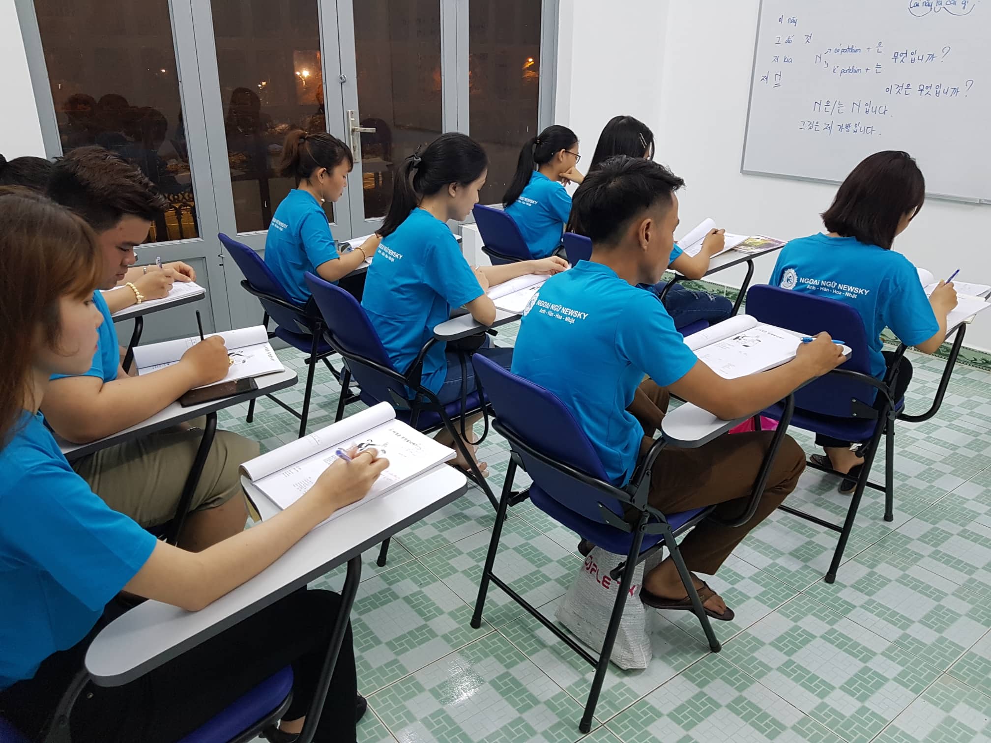 Bảng học phí Khóa học tiếng Hàn tại TpHCM - DayhoctiengHan.edu.vn