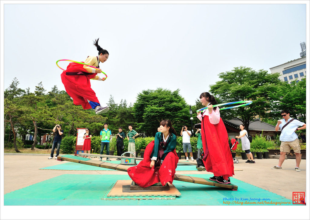 Những trò chơi dân gian ngày tết ở Hàn