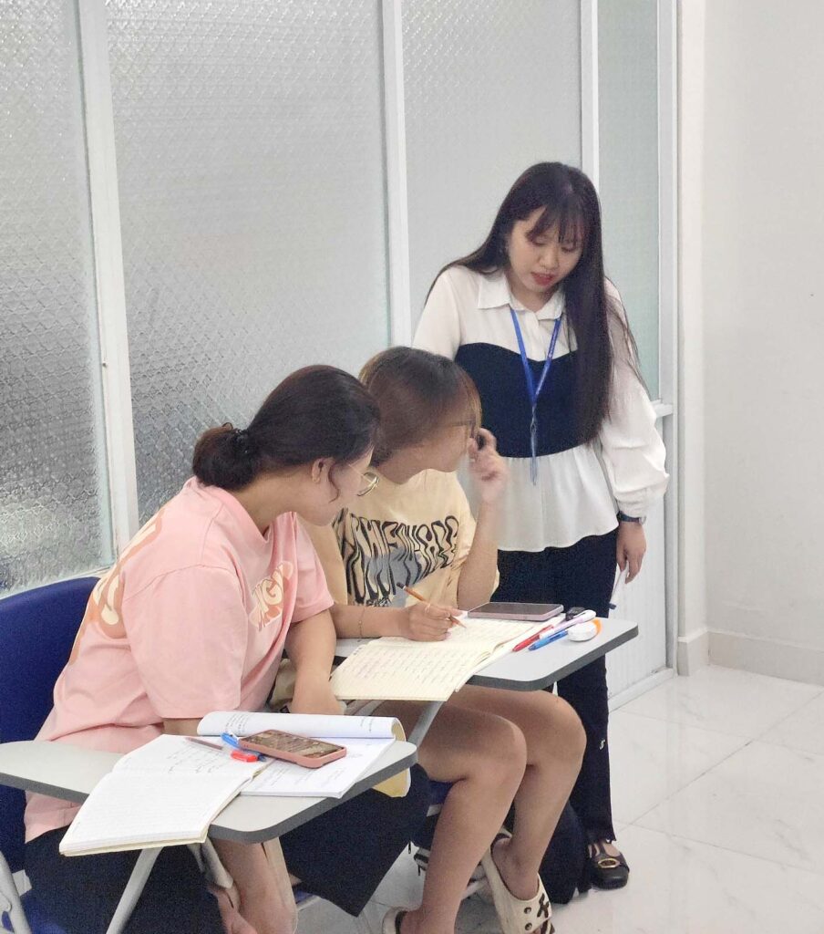 </p><div style="text-align: center;">Khóa tiếng Hàn online cho người mất gốc uy tín tại NewSky quận 12</div><p>