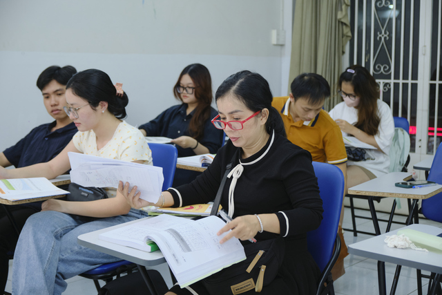 </p><div style="text-align: center;">Lịch học mới nhất của khóa tiếng Hàn chất lượng cho sinh viên quận Phú Nhuận</div><p>